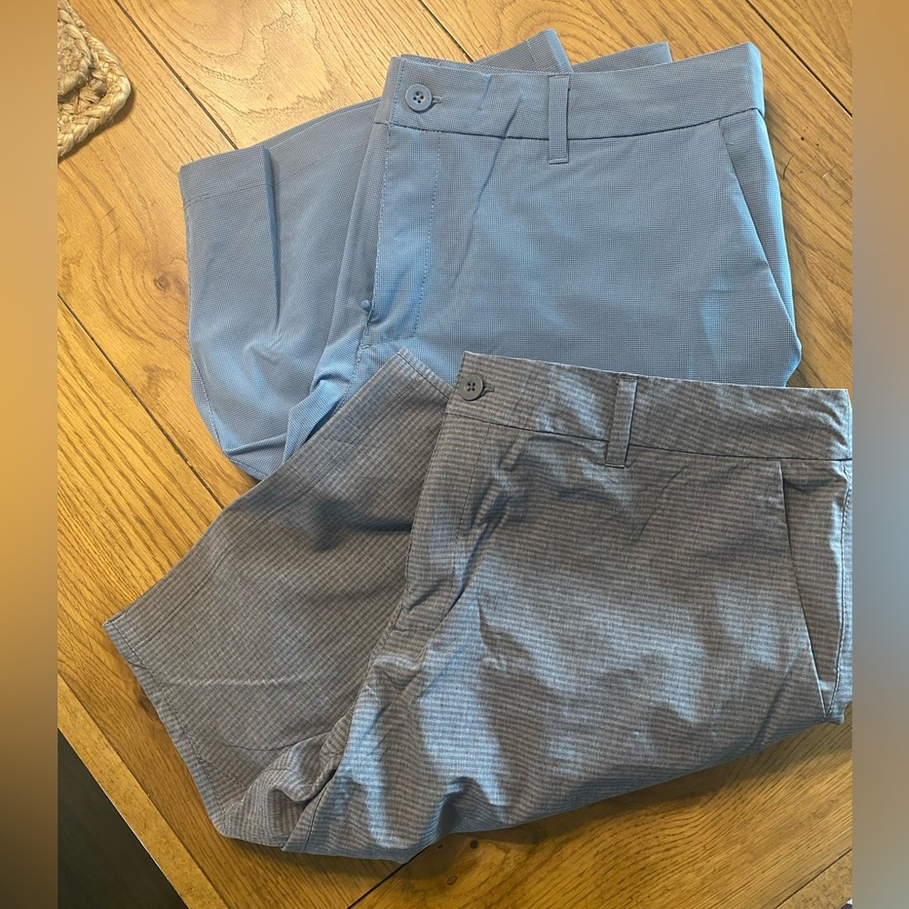 2 pair of NWOT Men’s board/dress shorts with draw string